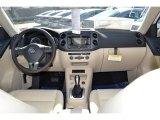 2013 Volkswagen Tiguan SEL Dashboard