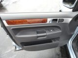 2007 Volkswagen Touareg V6 Door Panel