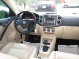 2009 Volkswagen Tiguan SEL 4Motion Dashboard