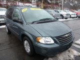 Magnesium Pearl Chrysler Town & Country in 2007