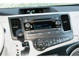 2013 Toyota Sienna LE AWD Controls