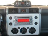 2012 Toyota FJ Cruiser 4WD Controls
