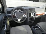 2008 Chrysler Town & Country Touring Dashboard