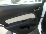 2010 Chevrolet Equinox LS Door Panel