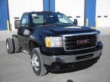 2013 GMC Sierra 3500HD Regular Cab 4x4 Chassis Front 3/4 View