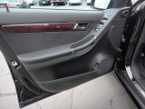 2010 Mercedes-Benz R 350 BlueTEC 4Matic Door Panel