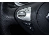 2011 Nissan Juke SL Controls