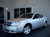 2009 Bright Silver Metallic Dodge Avenger SE #7692005