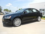 2013 Volkswagen Jetta SEL Sedan Front 3/4 View