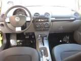 1999 Volkswagen New Beetle GLS Coupe Dashboard