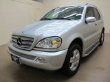 2005 Mercedes-Benz ML 350 4Matic Front 3/4 View