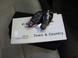 2010 Chrysler Town & Country Touring Books/Manuals