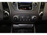 2010 Hyundai Tucson Limited Controls