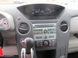 2010 Honda Pilot LX 4WD Controls