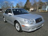 2005 Hyundai Sonata LX V6 Front 3/4 View