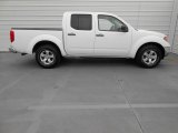 2009 Nissan Frontier Avalanche White