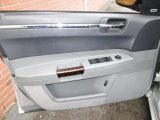 2005 Chrysler 300 C HEMI Door Panel