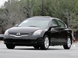 2009 Nissan Altima 2.5 S Front 3/4 View