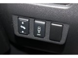 2010 Nissan Titan LE Crew Cab 4x4 Controls