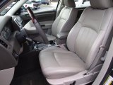 2008 Chrysler 300 C HEMI Front Seat