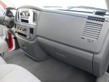 2007 Dodge Ram 1500 SLT Quad Cab Dashboard