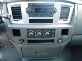 2007 Dodge Ram 1500 SLT Quad Cab Controls