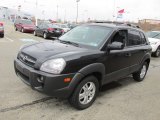 2008 Hyundai Tucson SE Front 3/4 View