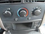 2004 Jeep Grand Cherokee Laredo 4x4 Controls