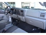 2004 Ford F250 Super Duty XLT SuperCab Dashboard