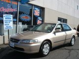 2000 Naples Gold Metallic Honda Accord LX Sedan #77762181