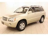 2003 Toyota Highlander 4WD Front 3/4 View