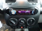 2000 Volkswagen New Beetle GLX 1.8T Coupe Controls