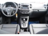 2013 Volkswagen Tiguan SE Dashboard