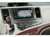 2013 Toyota Sienna XLE AWD Controls