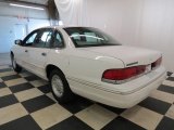 1997 Ford Crown Victoria LX Exterior