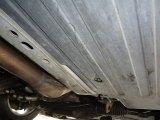 2003 Jaguar S-Type 3.0 Undercarriage