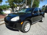 2004 Porsche Cayenne S Front 3/4 View