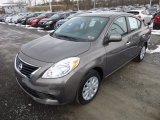 2013 Nissan Versa 1.6 SV Sedan Front 3/4 View