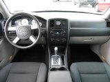 2006 Chrysler 300  Dashboard