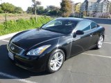 2009 Infiniti G 37 Journey Coupe Front 3/4 View