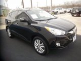 2011 Hyundai Tucson Limited Front 3/4 View