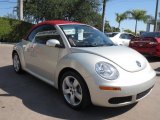 2009 Volkswagen New Beetle 2.5 Blush Edition Convertible Front 3/4 View
