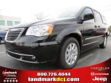 2013 Brilliant Black Crystal Pearl Chrysler Town & Country Touring #78213907