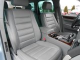 2004 Volkswagen Touareg V6 Front Seat