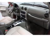 2005 Jeep Liberty CRD Limited 4x4 Dashboard