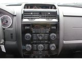 2010 Ford Escape Limited V6 4WD Controls