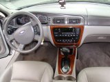 2004 Ford Taurus SEL Wagon Dashboard