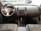 2005 Nissan Altima 3.5 SE Dashboard