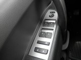 2013 GMC Sierra 2500HD SLE Extended Cab 4x4 Controls