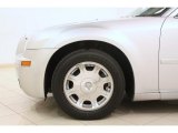 2005 Chrysler 300 Touring Wheel